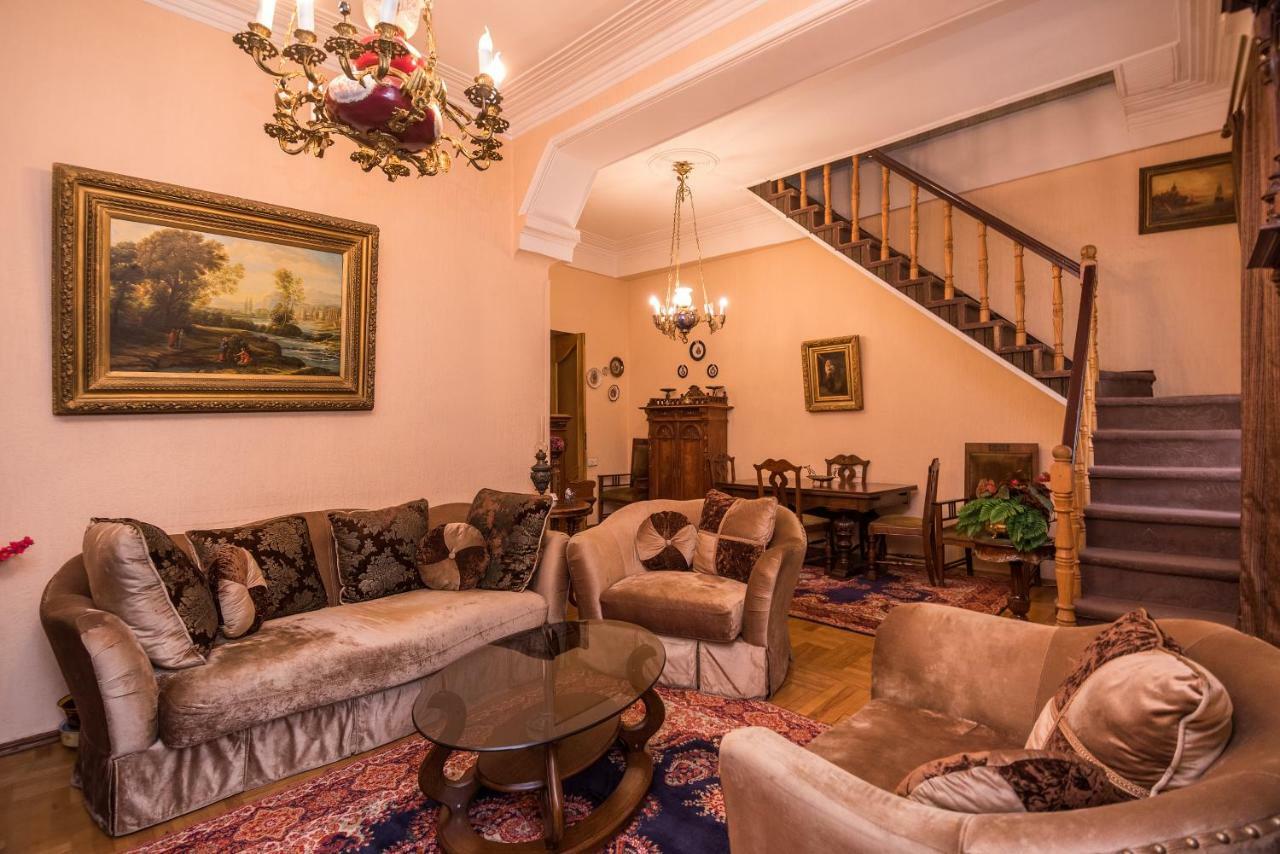 Lia'S Guest House 트빌리시 외부 사진